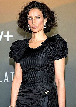 Indira Varma Nude Sex Scene In Kama Sutra ScandalPlanet.Com